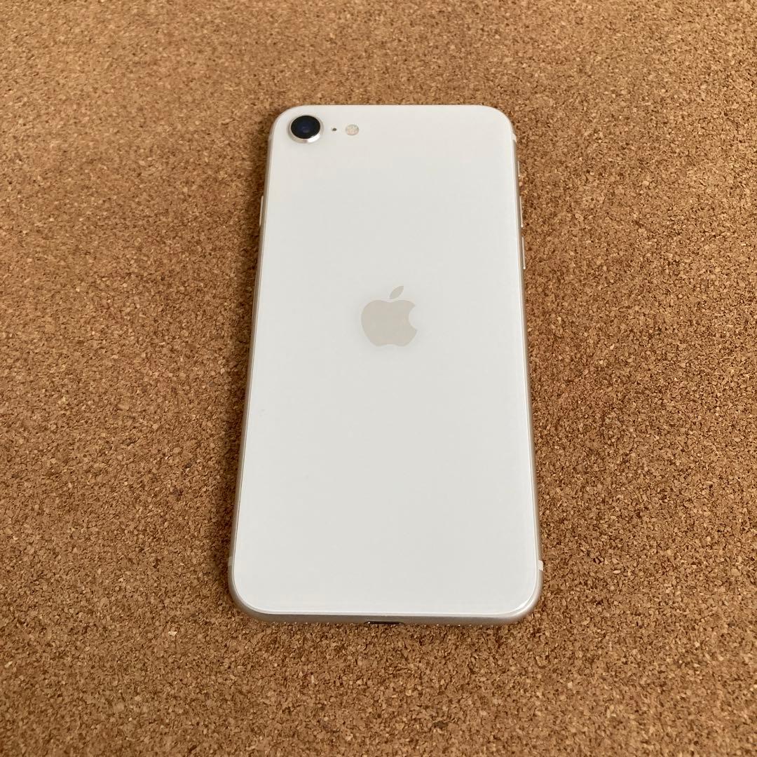 3899【早い者勝ち】電池新品☆iPhoneSE3 64GB SIMフリー☆