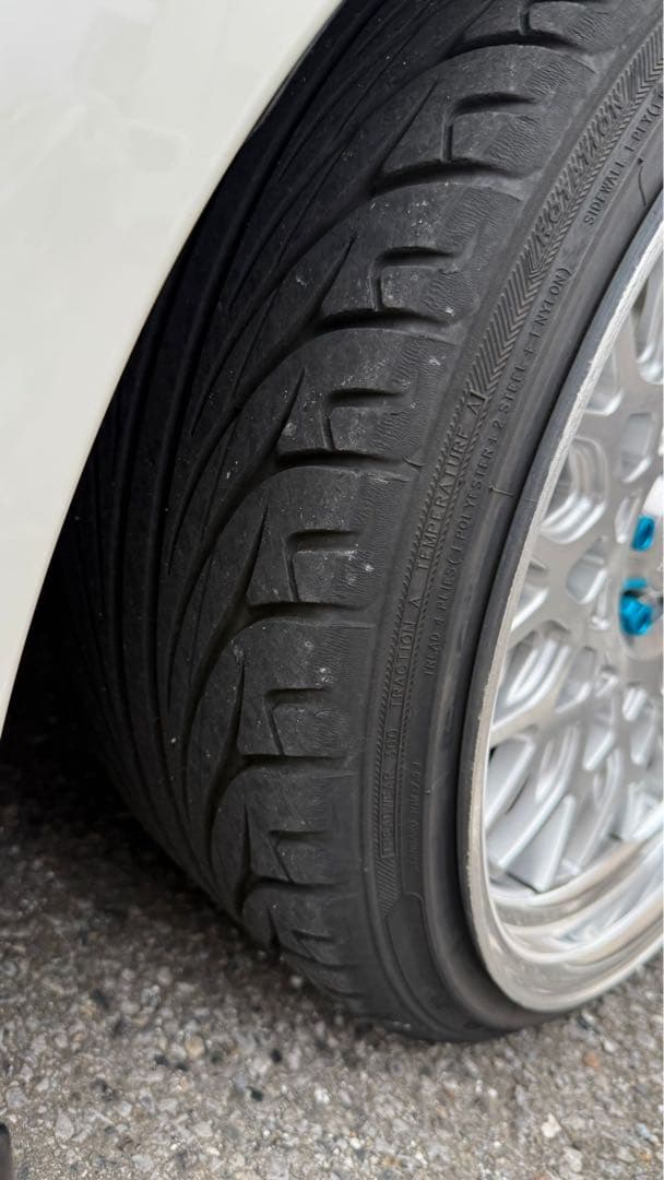 シーカー　18インチpcd100 5穴　4本