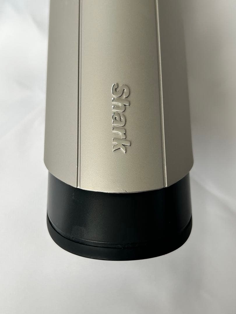 Shark シャーク エボパワーEX 充電式ハンディクリーナー　 スタンド付き