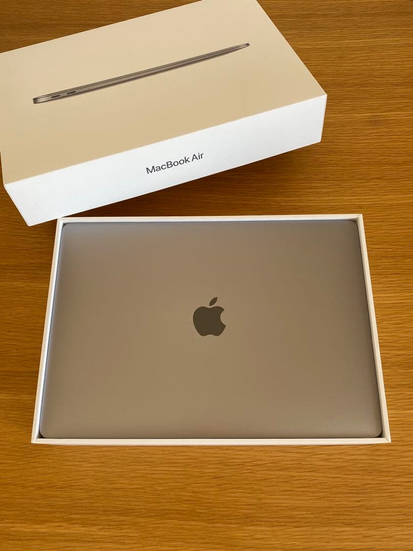 MacBook Air 2020 M1チップ　MacBook本体　難あり