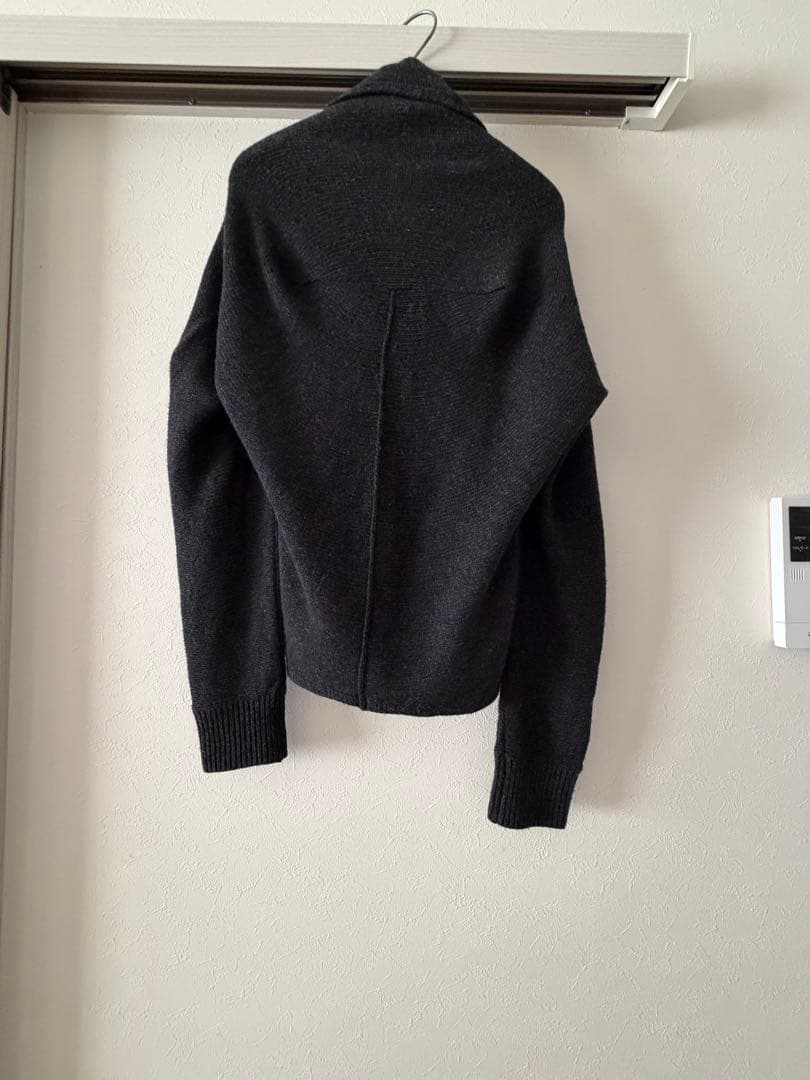 黒いウール混紡カーディガン 長袖