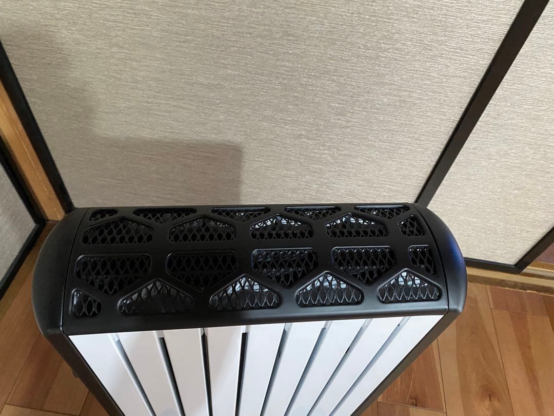 デロンギ マルチダイナミックヒーター（Riku）