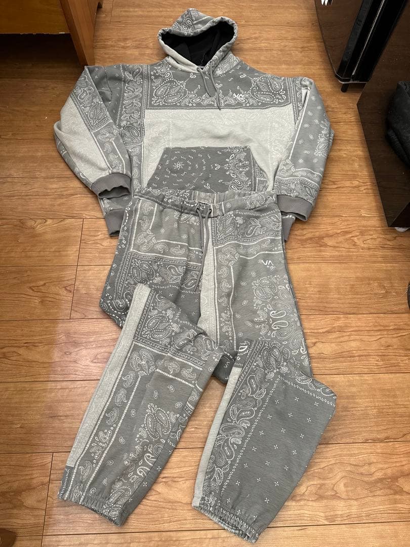 RVCA ルーカ　ペイズリー　セットアップ　Lサイズ