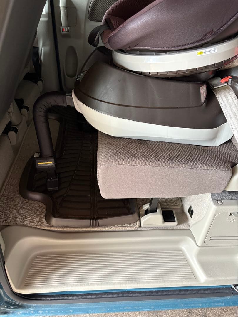 Combi チャイルドシート ブラウン