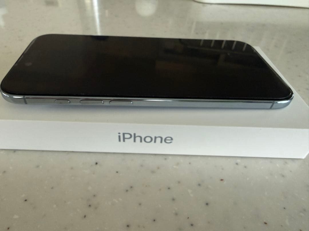 ⭐︎極美品　iPhone Air 256MB スカイブルー　SIMフリー