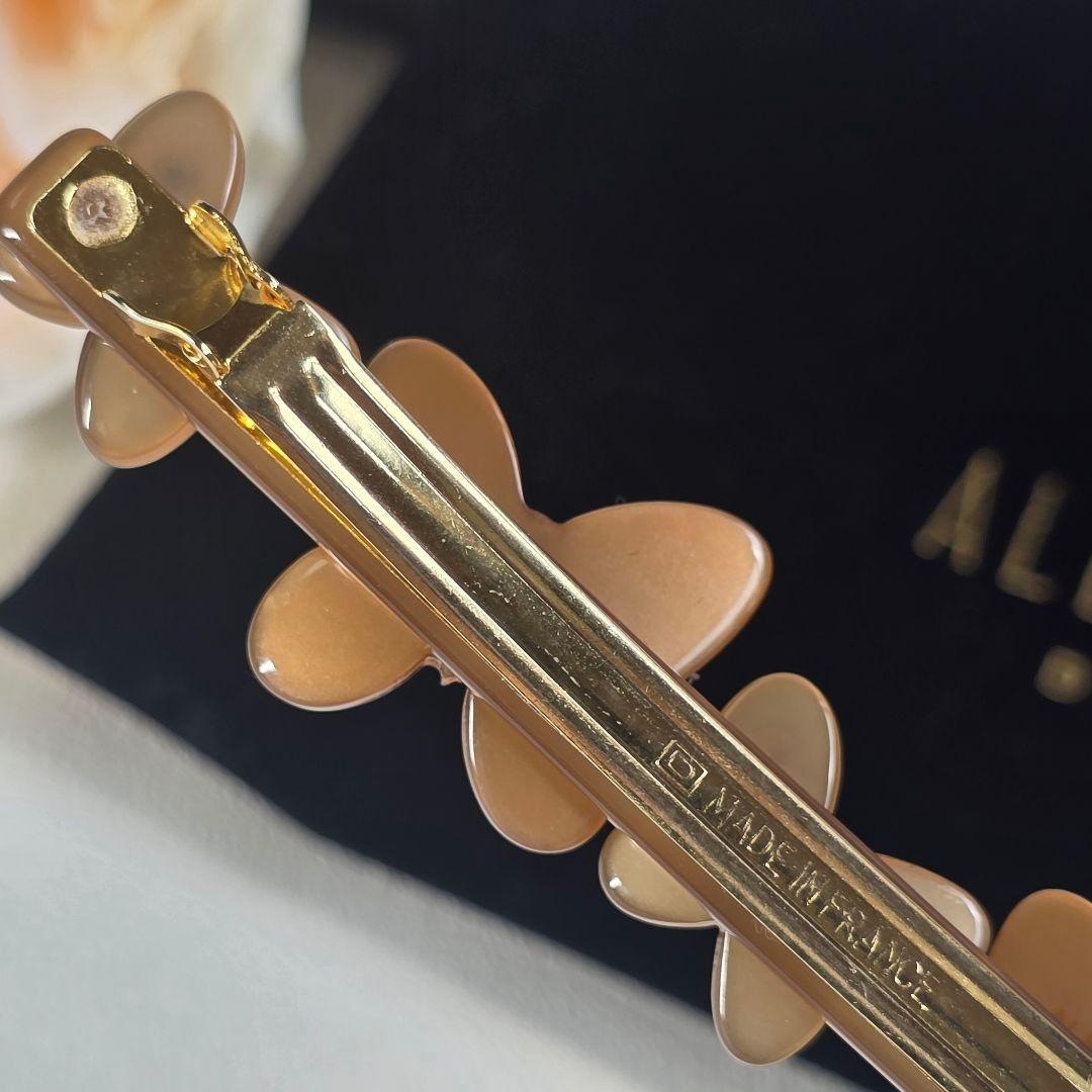 アレクサンドル ドゥ パリ　バレッタ　立体モチーフ　バタフライ