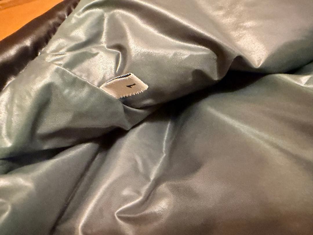 モンクレール　TIB　ティブ　ダウンベスト　ロゴワッペン　1