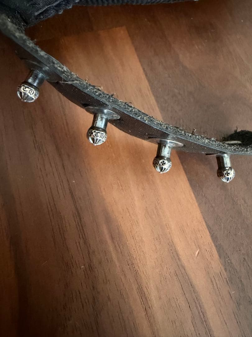 Chrome Hearts TRUCKER CAP ダガー刺繍レザーストラップ