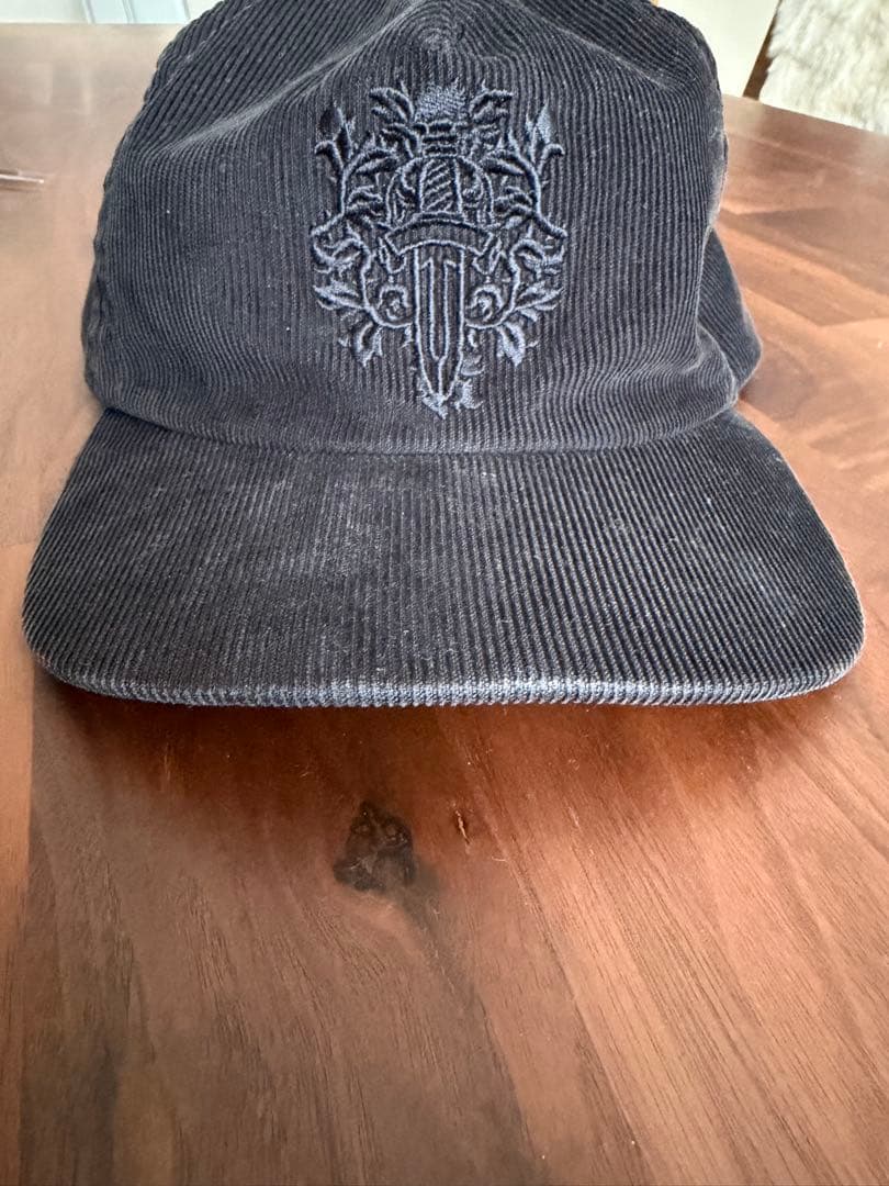 Chrome Hearts TRUCKER CAP ダガー刺繍レザーストラップ