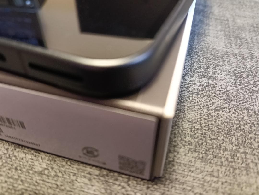 【美品】Google Pixel 9a 128GB Obsidian 黒