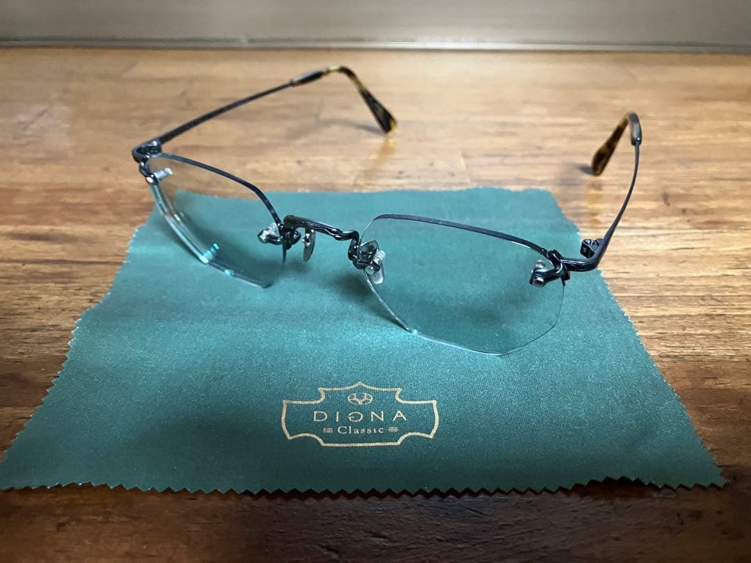 DIGNAリムレス サングラス シルバー