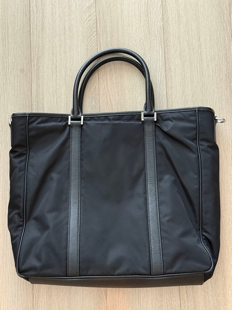 PRADA ブラック トートバッグ