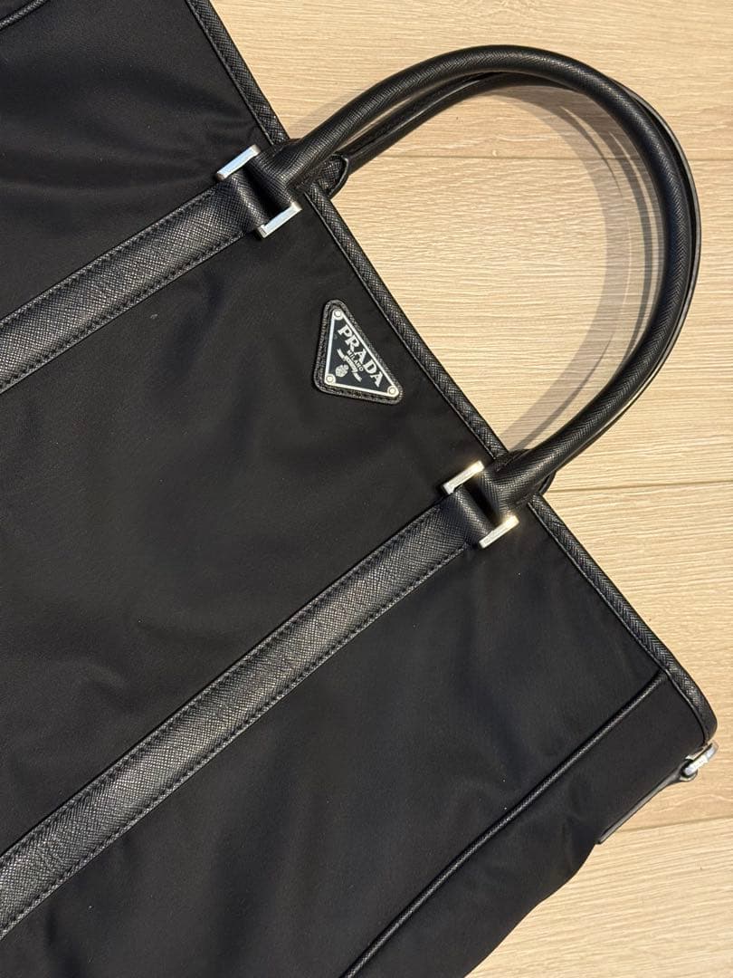 PRADA ブラック トートバッグ