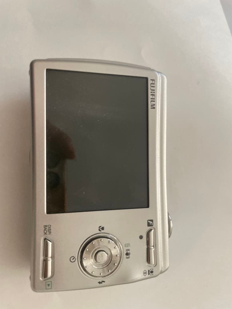 Fujifilm FinePix F100 デジタルカメラ