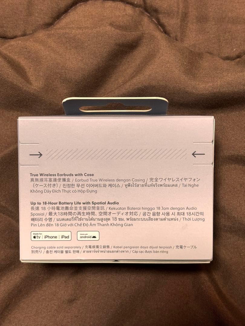 イヤホン Beats solo Buds