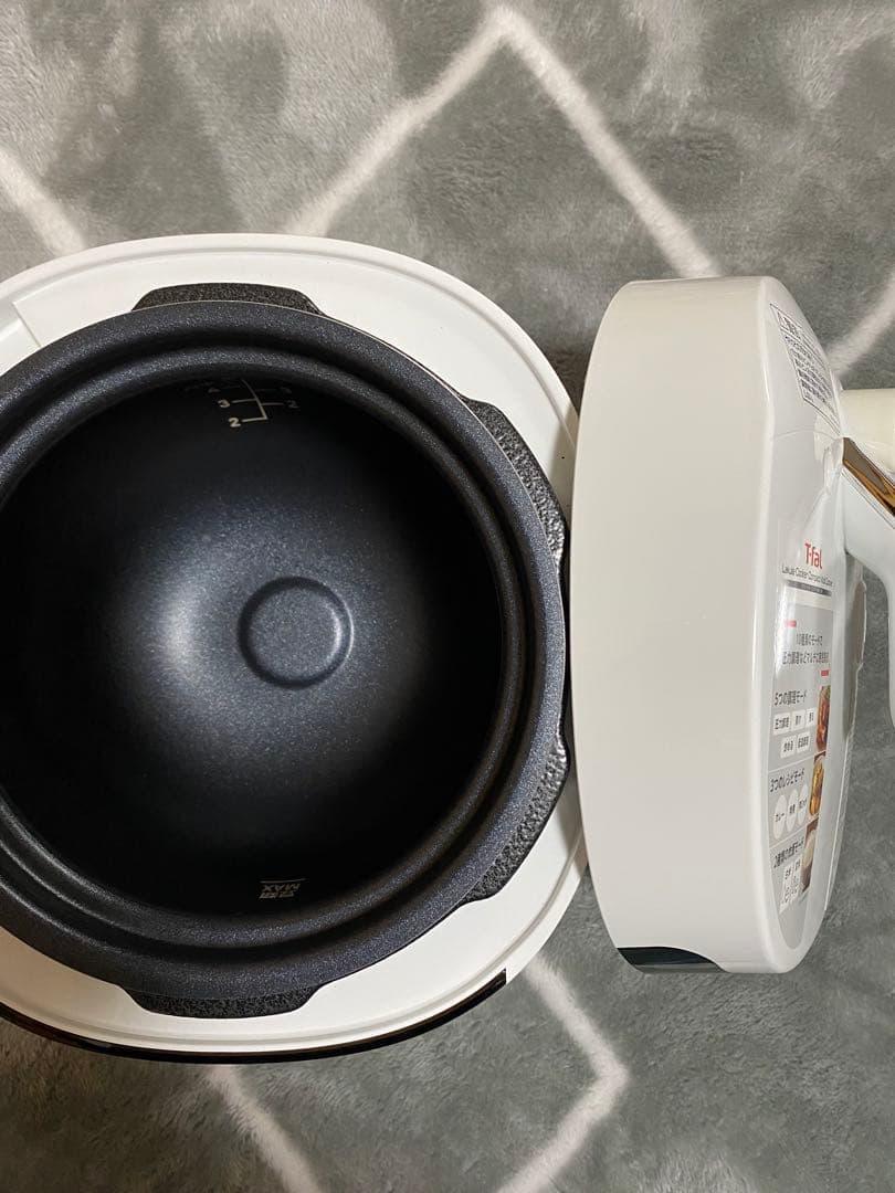 T-fal 電気圧力鍋 コンパクトタイプ　ラクラ.クッカー　CY35