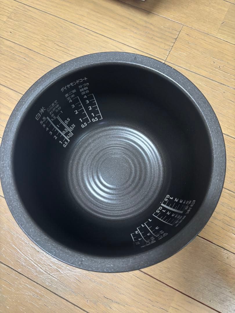 TOSHIBA RC-10VRV IH炊飯器 匠炊き 5.5合 2024年製