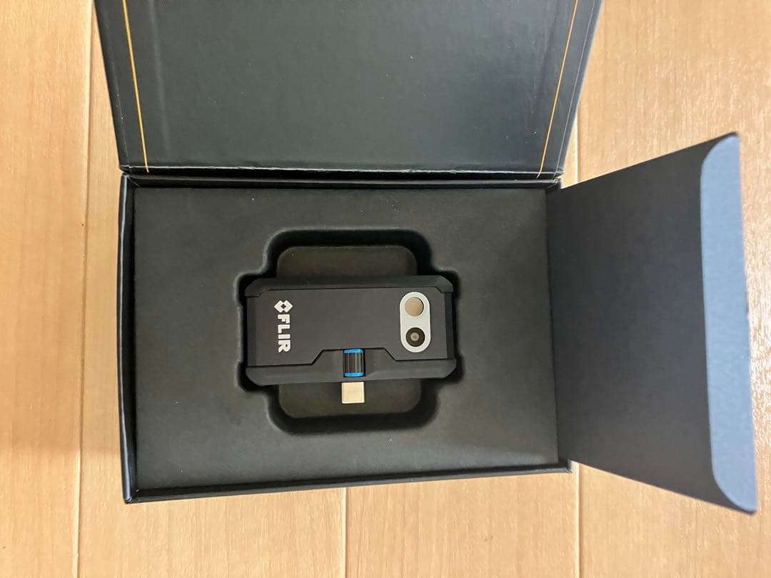 FLIR ONE PRO サーマルイメージングカメラ