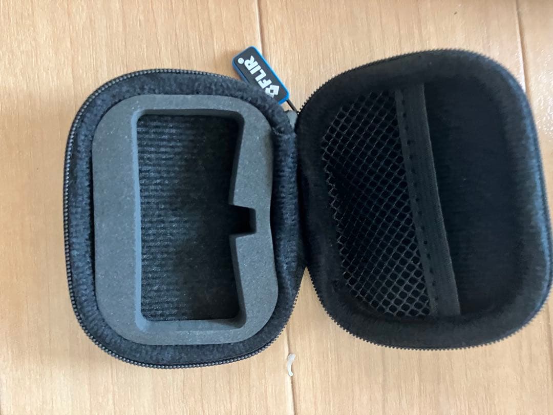 FLIR ONE PRO サーマルイメージングカメラ