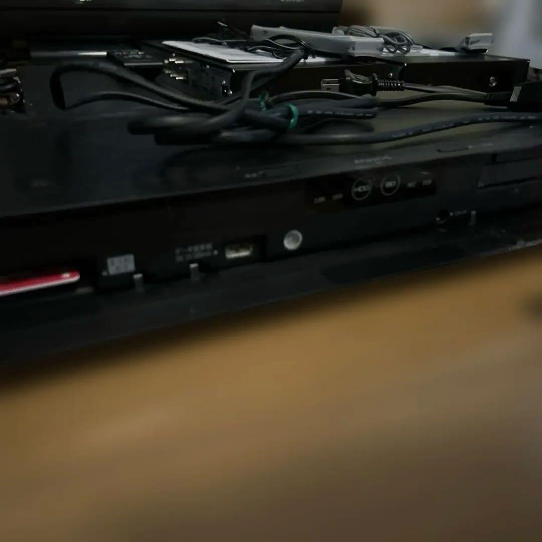 SHARP ブルーレイディスクレコーダー　シャープ　BD-NT2000