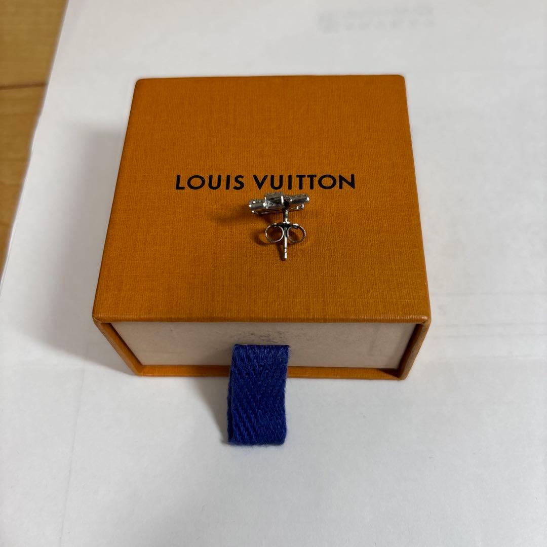 ルイヴィトン ピアス 美品 LV アイコニック ストラス 片耳 箱、袋付き