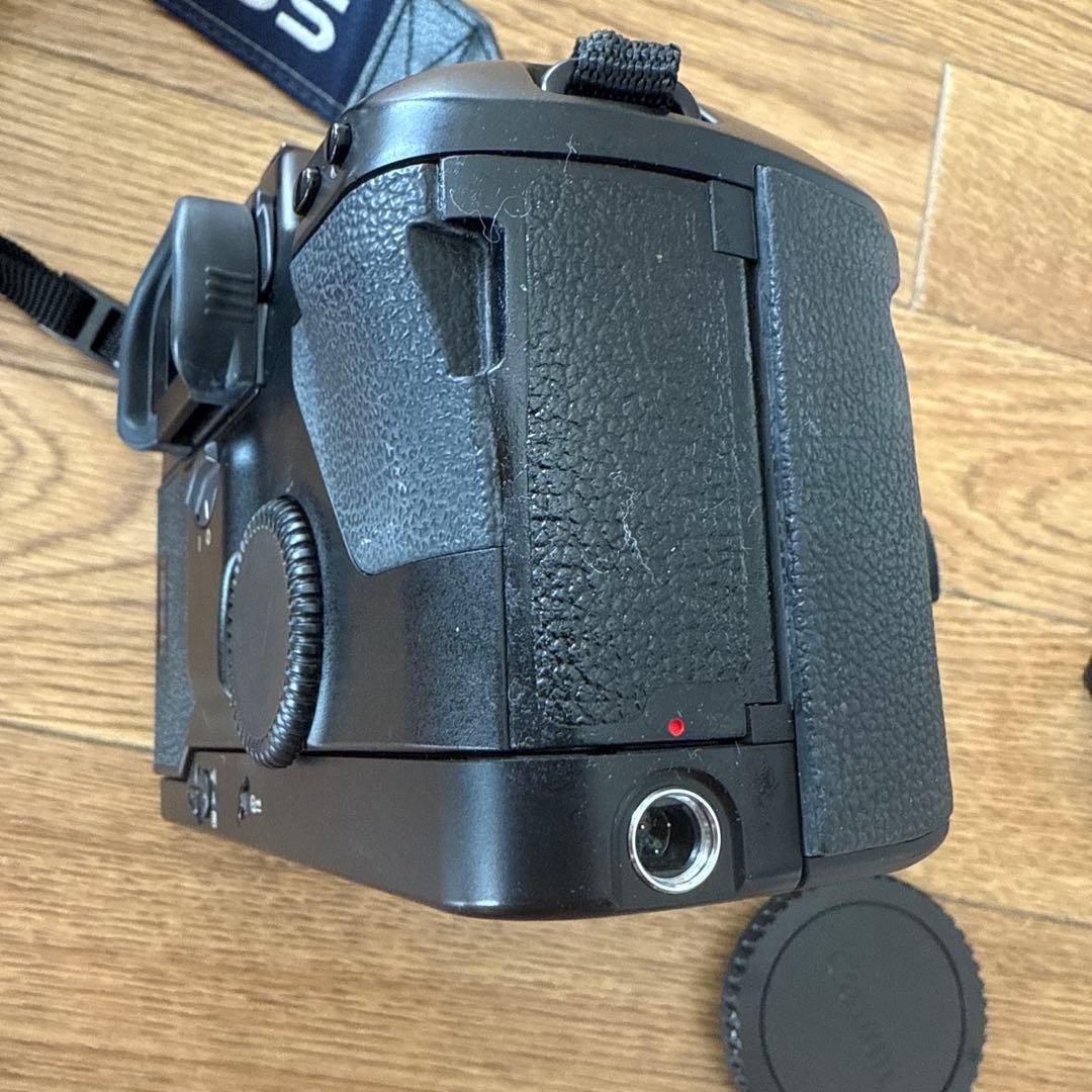 Canon EOS-1N フィルム一眼レフカメラ　レンズ付き(ジャンク品)