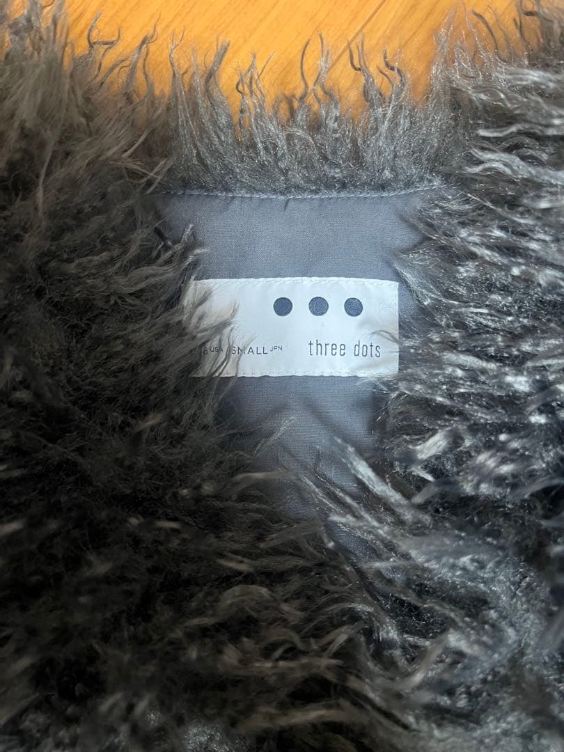 今期完売　three dots ウェイビーファー ショートジレ Wavy fur