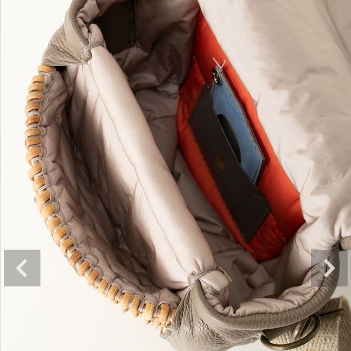 ebagosフニュ・シュリンクボディバックS