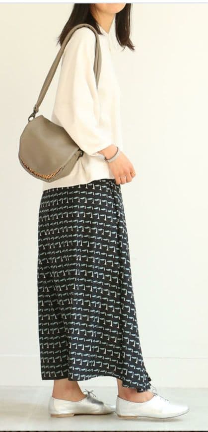 ebagosフニュ・シュリンクボディバックS