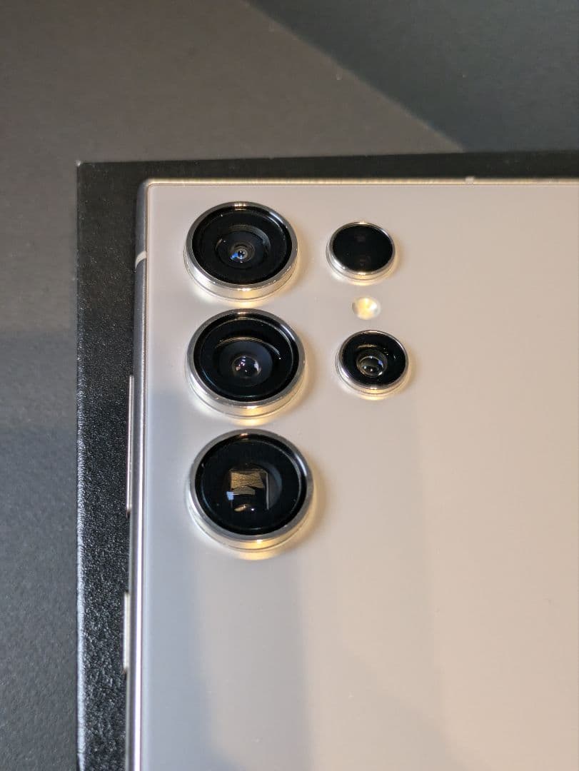 【美品】Galaxy S24 Ultra 国内版 チタニウムグレー 256GB