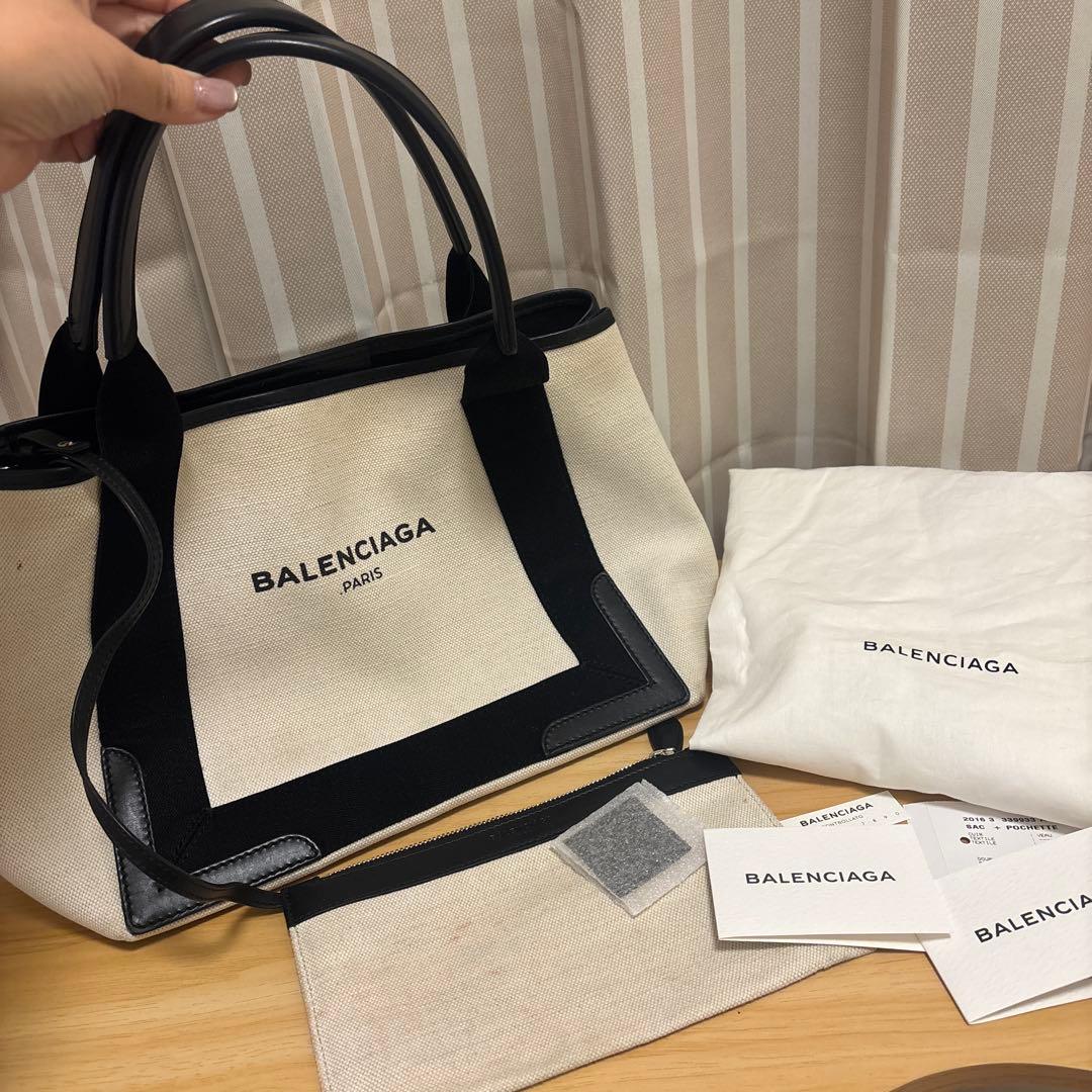 姫*様 BALENCIAGA トートバッグ ホワイト/ブラック