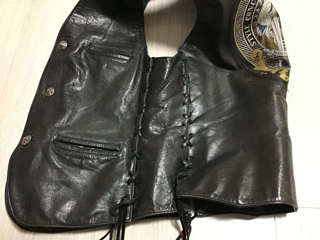 本革ブラックレザーベスト　ネイティブ　ライダース　ヴィンテージ