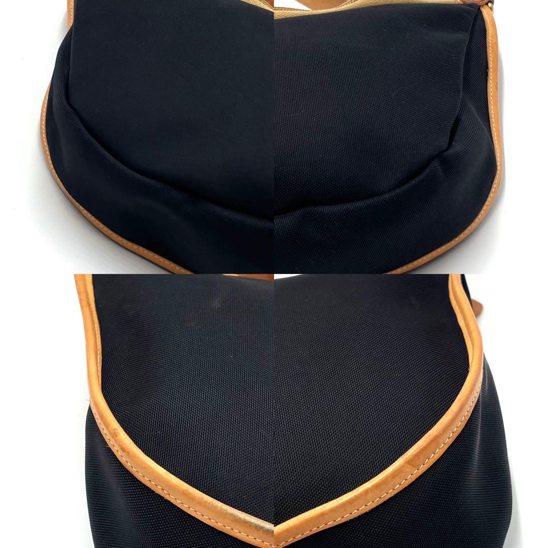 イルビゾンテ 公式定価:¥48,400 ボディバッグ ショルダーバッグ ヌメ 黒