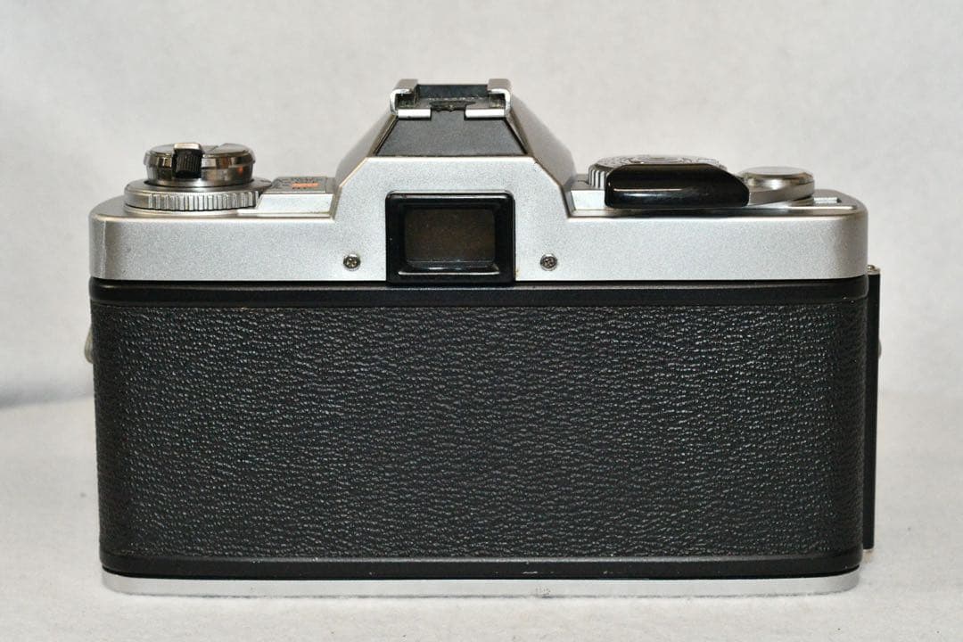 《動作品》minolta X-7 +標準ズームレンズ付き　a438
