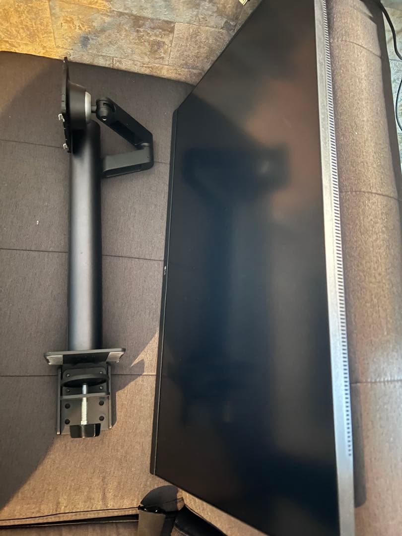 ディスプレイ・モニター本体 32UN880-B