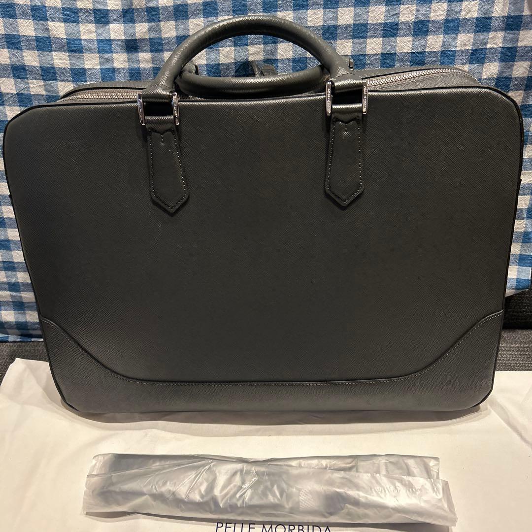 【美品】ペッレモルビダ　ブリーフバッグ （２室タイプ）