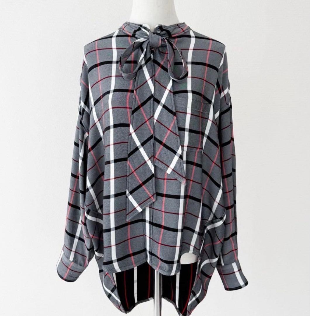 ★BALENCIAGA チェック柄リボン付きシャツ★