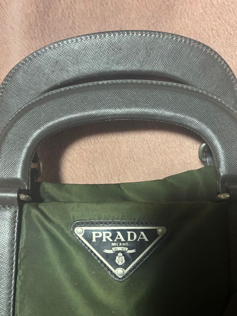 プラダ　トラベル・バッグ