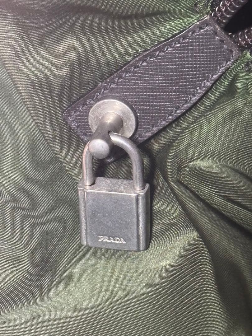 プラダ　トラベル・バッグ