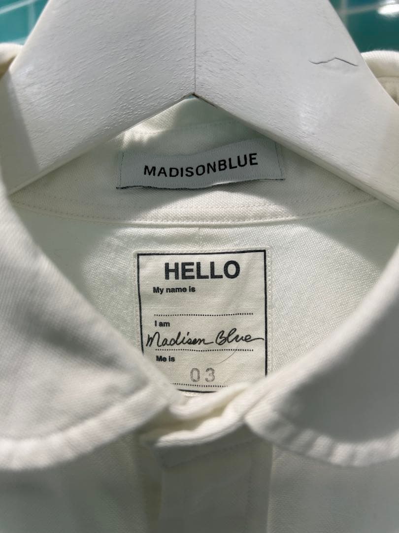 MADISONBLUE ホワイト長袖シャツ 03サイズ　丸襟