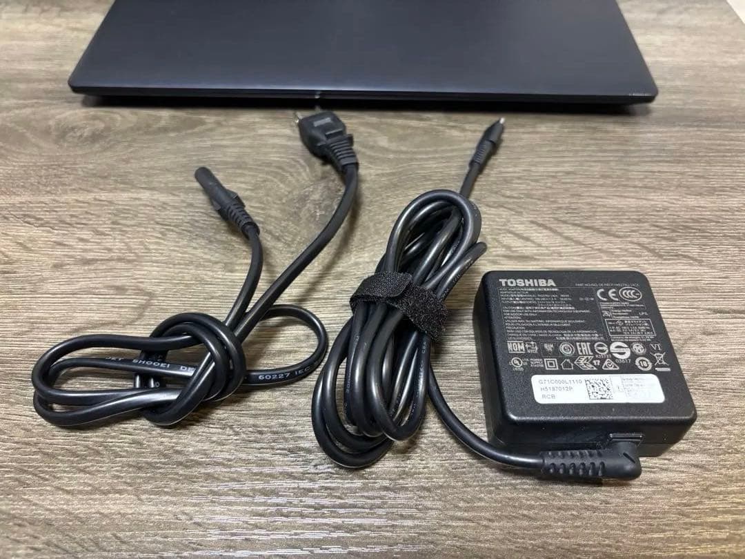 UX53/D オニキスブルー 13.3型 ハイスタンダードモバイルノートパソコン