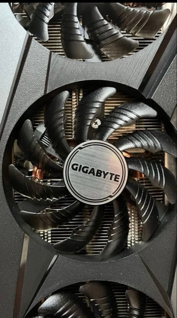 ワタナベ　GIGABYTE GeForce RTX 12GB グラフィック