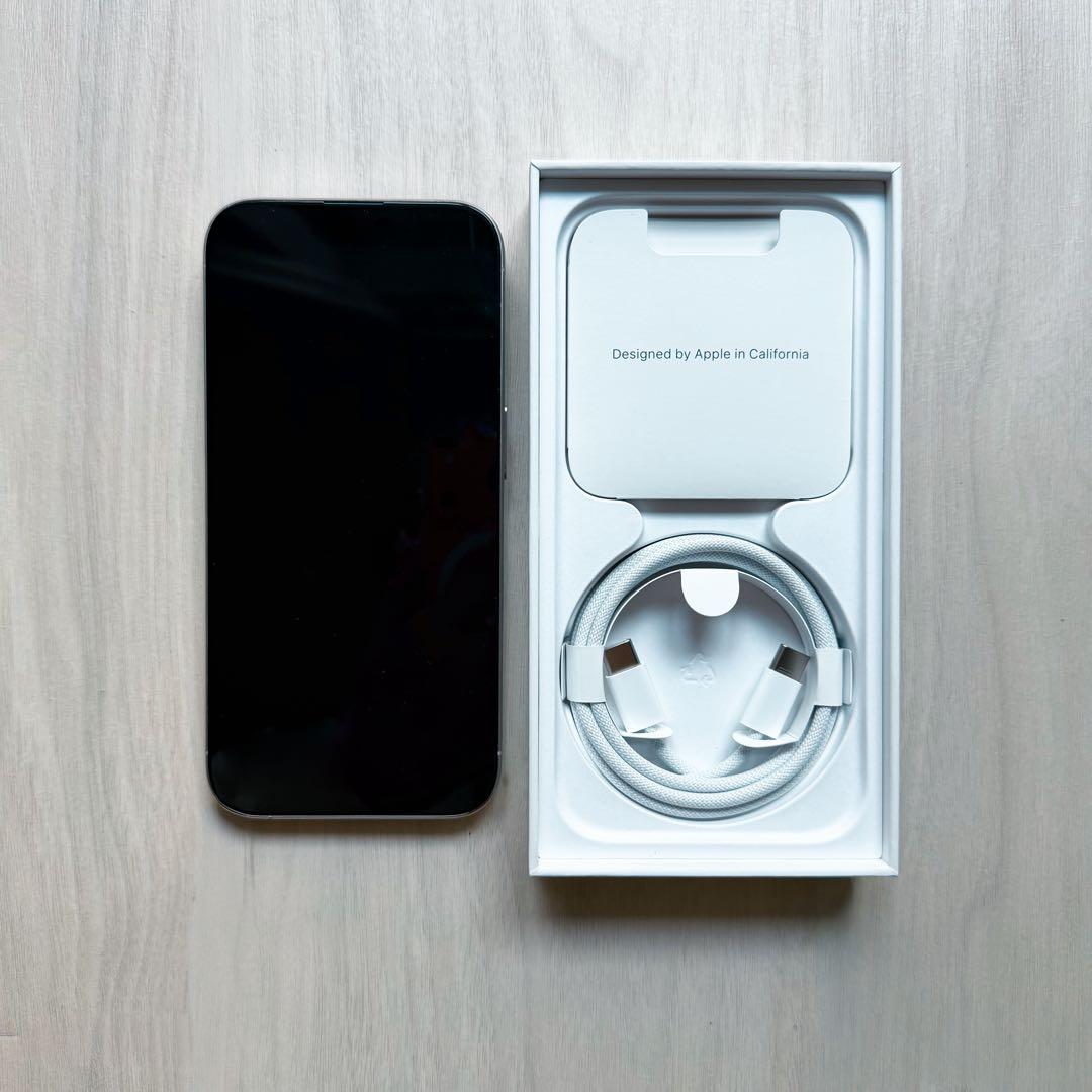 iPhone 15 Pro 512GB SIMフリー 美品