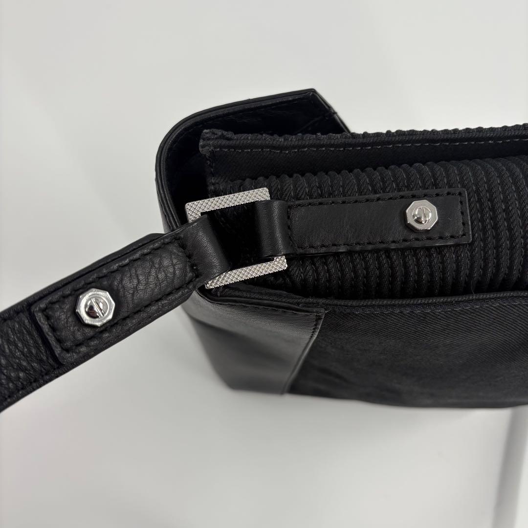 美品　DIESEL ディーゼル ショルダーバッグ 黒 レザー デニム 817