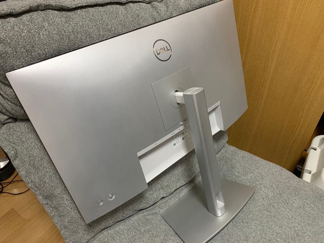 DELL U2723QX 27インチ 4Kハブモニター