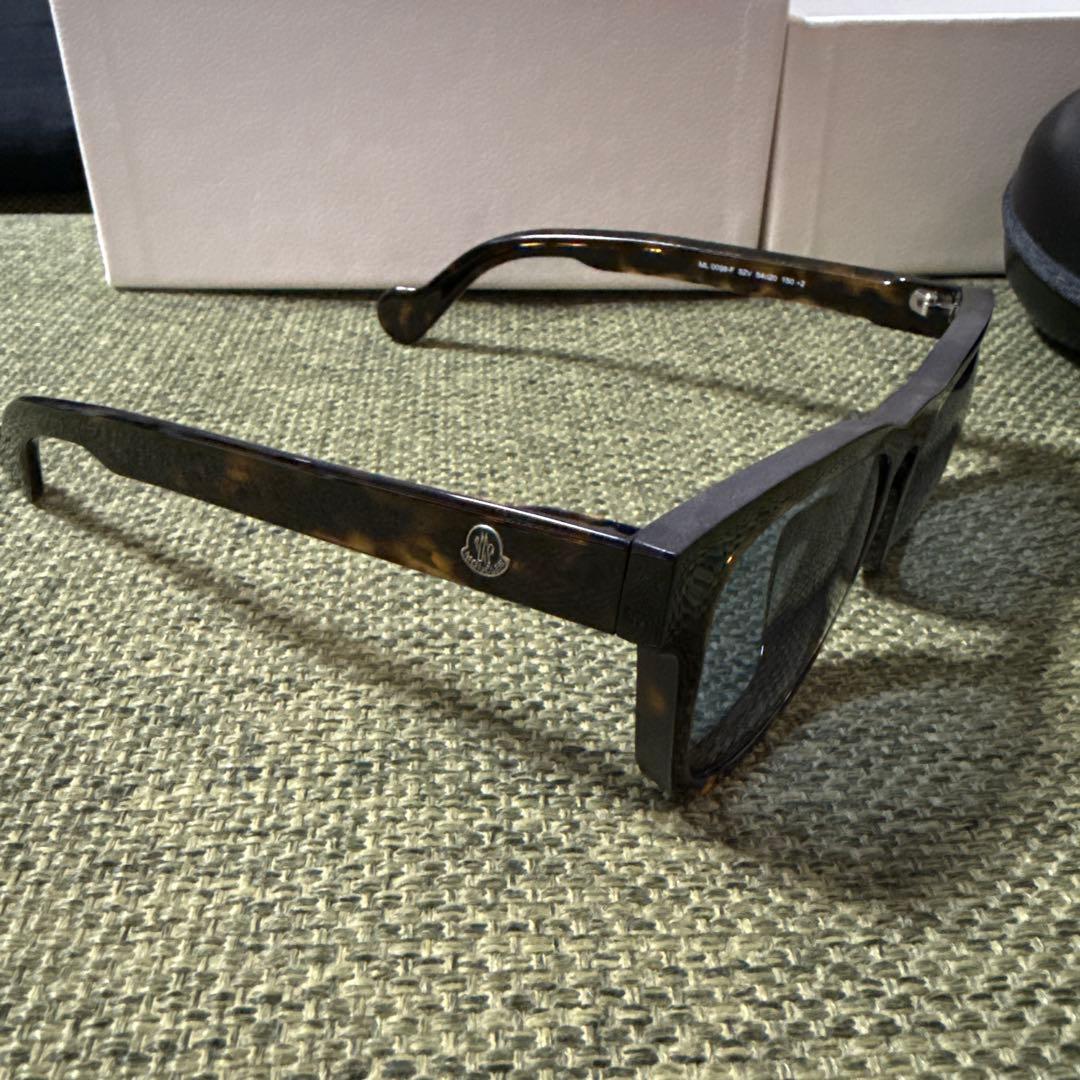 MONCLER サングラス