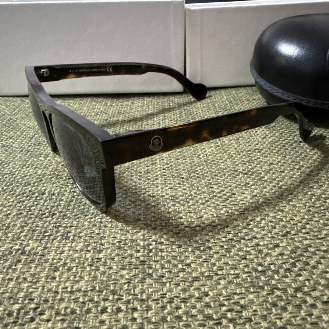 MONCLER サングラス