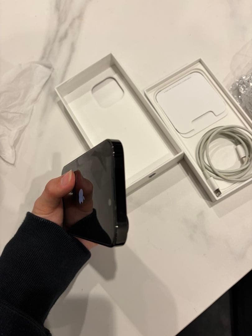 Apple iPhone 14proブラック 本体