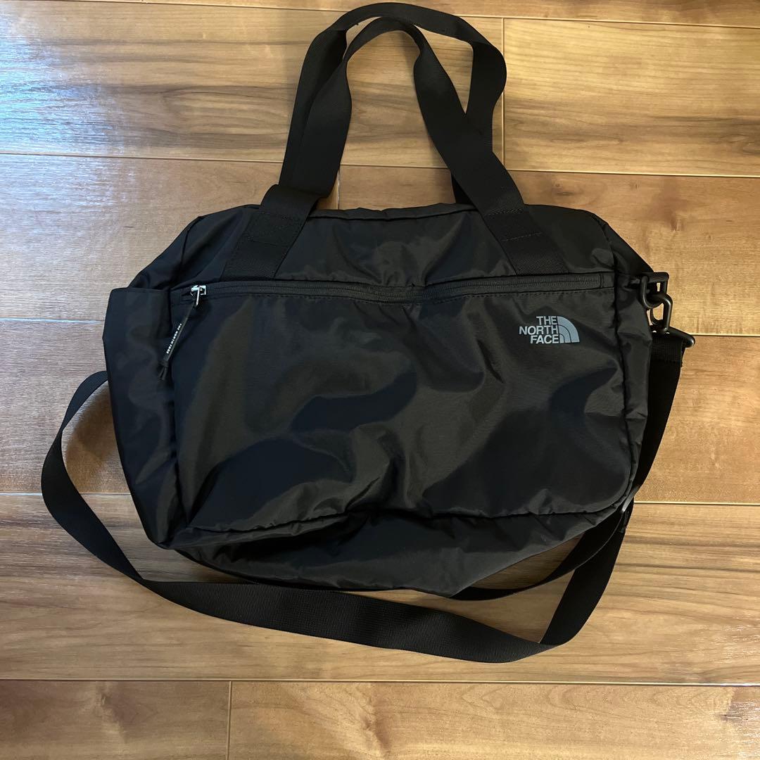 美品　ザノースフェイス カーゴバッグ　ダッフルバッグ