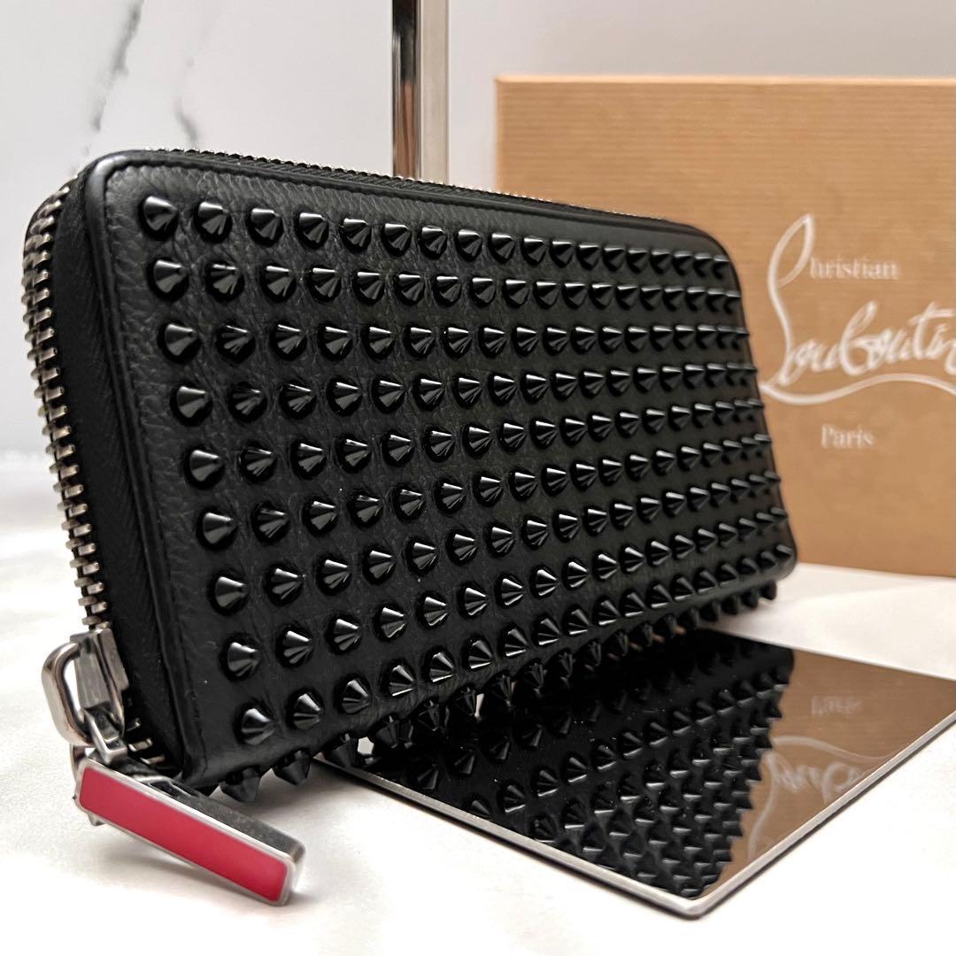 ◇美品◇ルブタン　パネトーネ　スタッズ長財布　ラウンドジップ　オールブラック